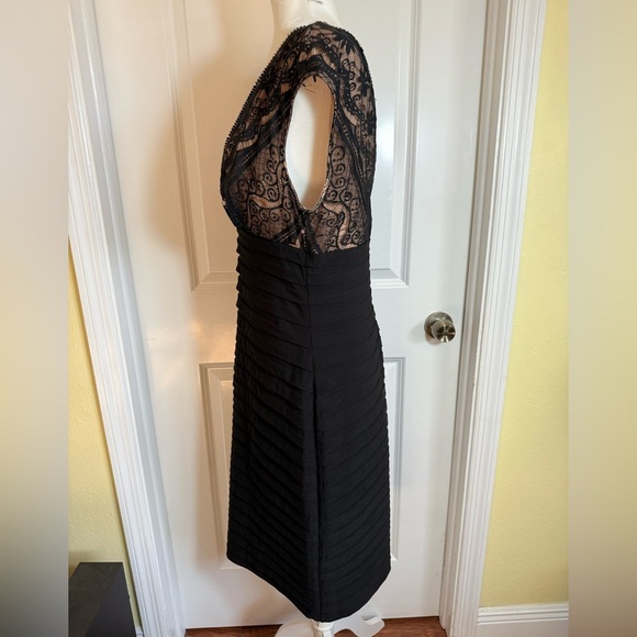 ADRIANNA PAPELL Black & Nude
Lace Shutter Pleat Pencil Dress, Sz 14 - Picture 6 of 9